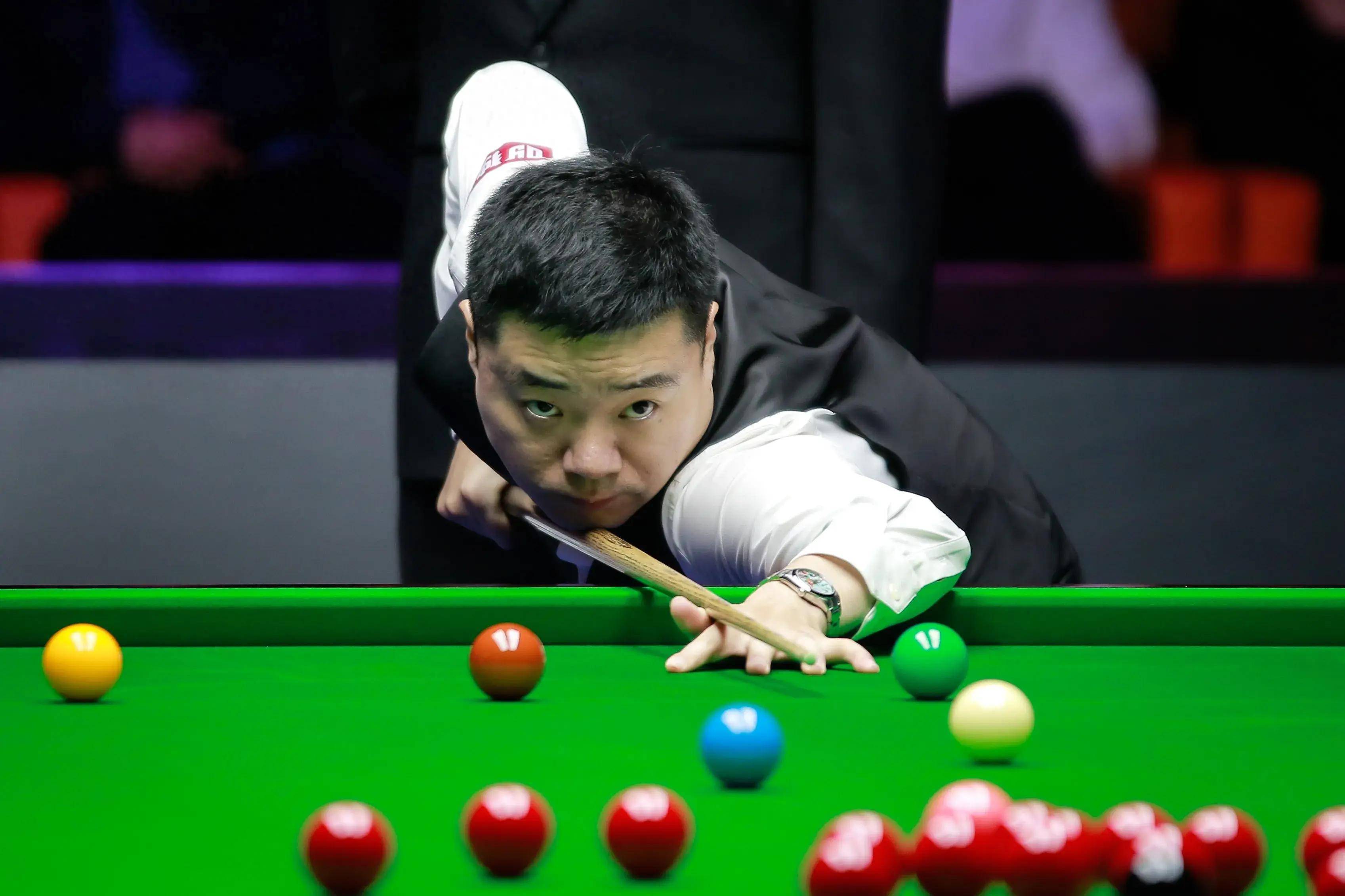 调整观众席 调整观众席